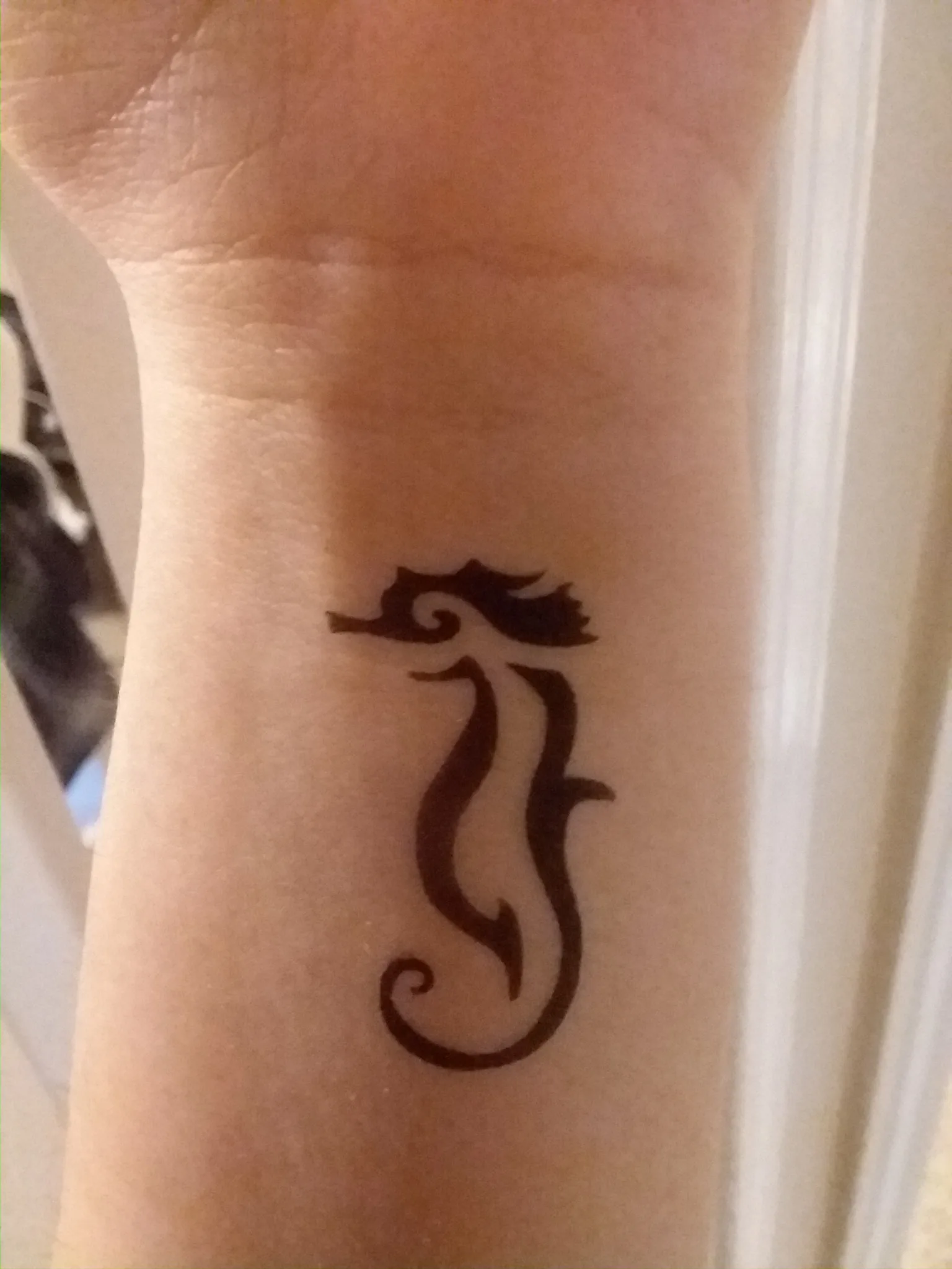 Seahorse airbrush tattoo design
